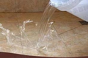 马关漏水维修 免砸砖防水材料该如何施工